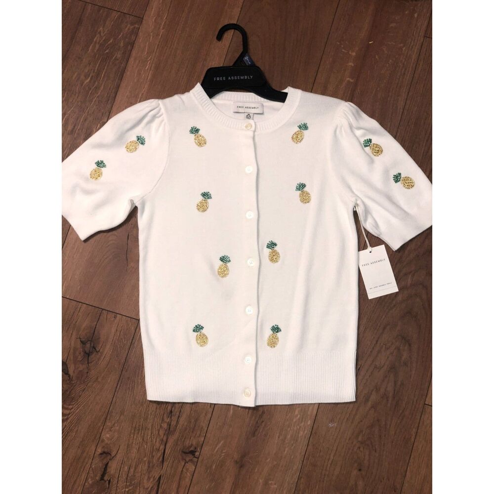 Woman's XS Beaded Pineapple Cardigan